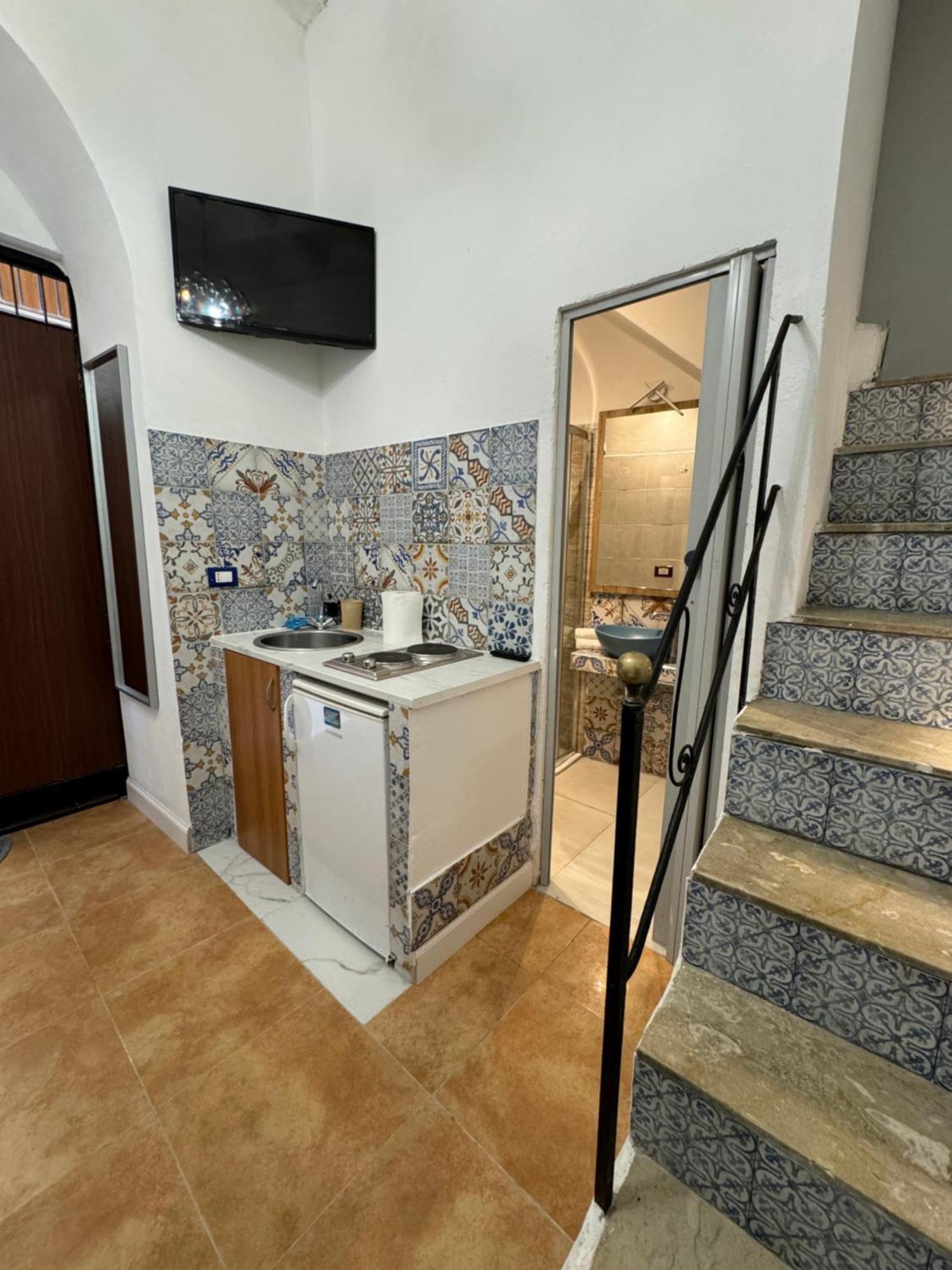 Caminneci Palace & Rooms Palermo Luaran gambar