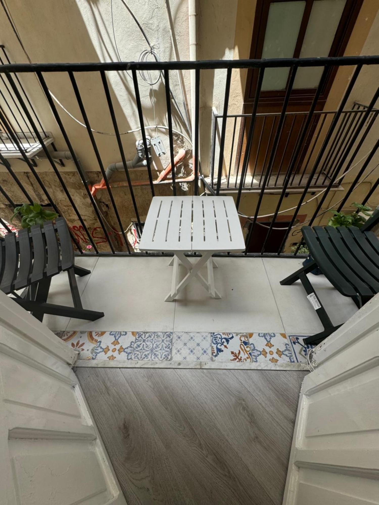 Caminneci Palace & Rooms Palermo Luaran gambar